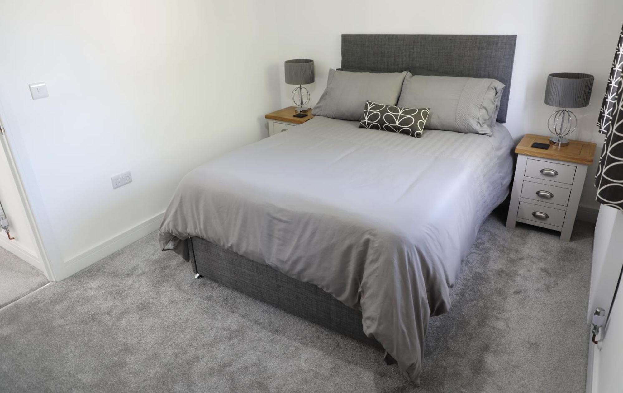 Modern, Two Double Bedroom House With Free Parking Chepstow Exteriör bild