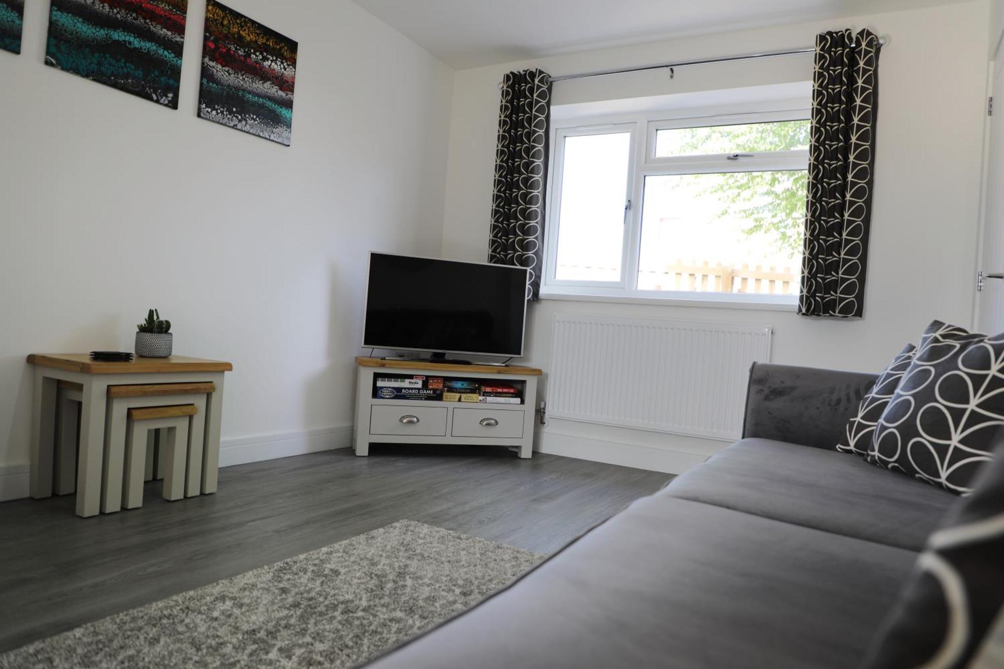 Modern, Two Double Bedroom House With Free Parking Chepstow Exteriör bild
