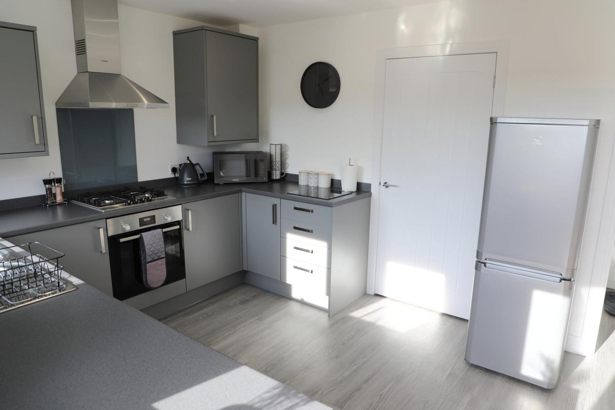 Modern, Two Double Bedroom House With Free Parking Chepstow Exteriör bild